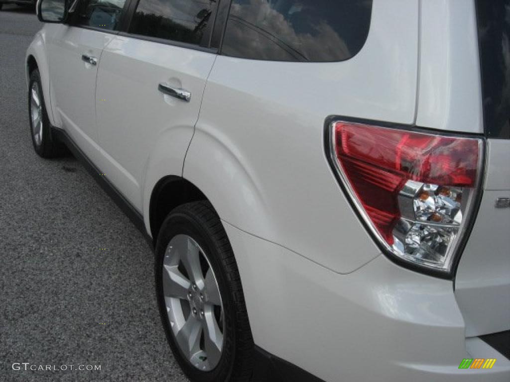 2009 Forester 2.5 XT Limited - Satin White Pearl / Platinum photo #46