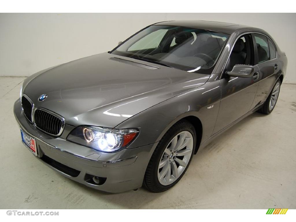 Titanium Grey Metallic 2007 BMW 7 Series 750i Sedan Exterior Photo #48545186