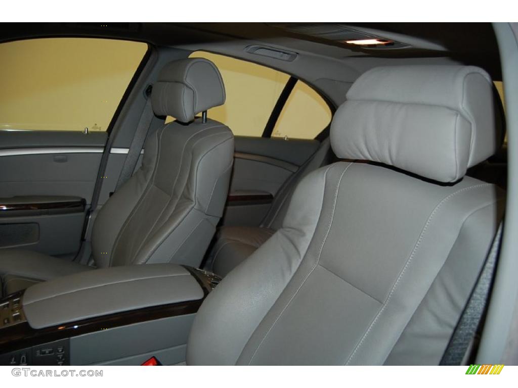 Flannel Grey Interior 2007 BMW 7 Series 750i Sedan Photo #48545279