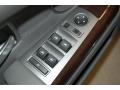 Flannel Grey Controls Photo for 2007 BMW 7 Series #48545303