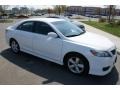 Super White - Camry SE Photo No. 3