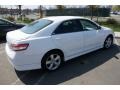 Super White - Camry SE Photo No. 4