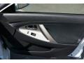 Super White - Camry SE Photo No. 16