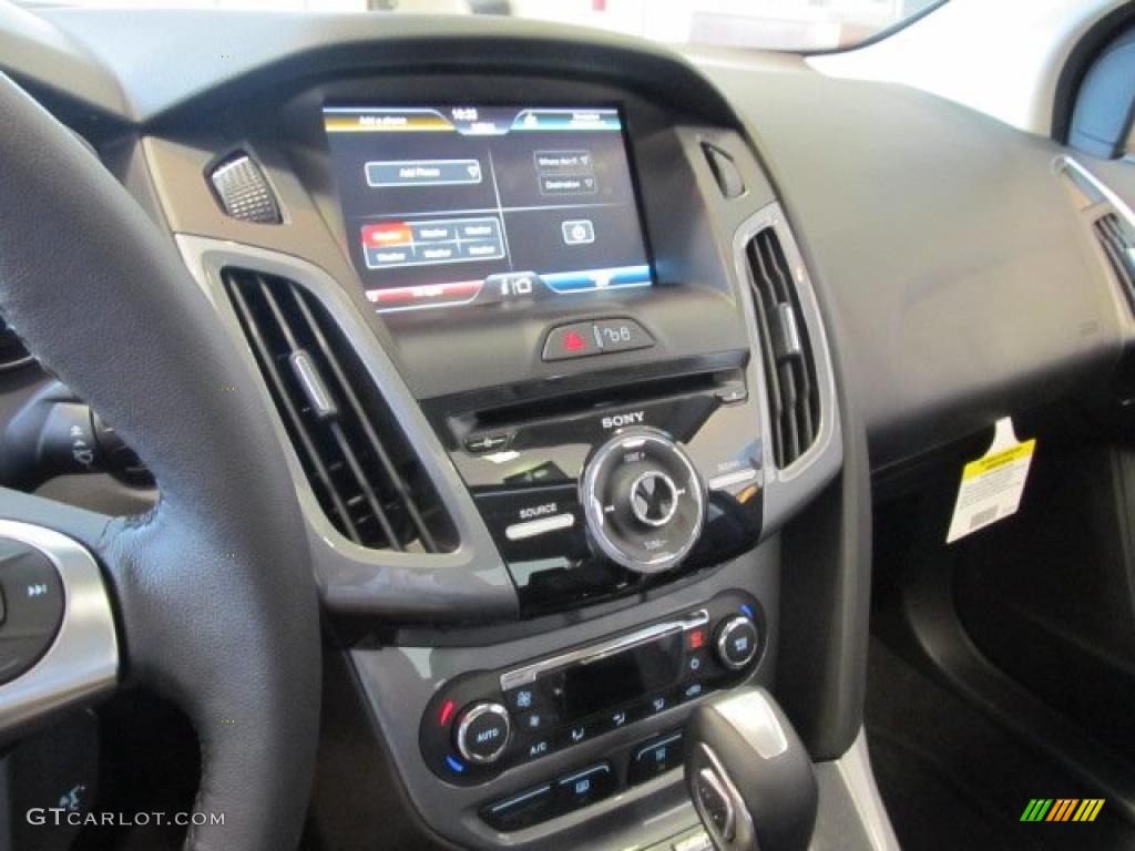 2012 Ford Focus Titanium Sedan Controls Photo #48547265