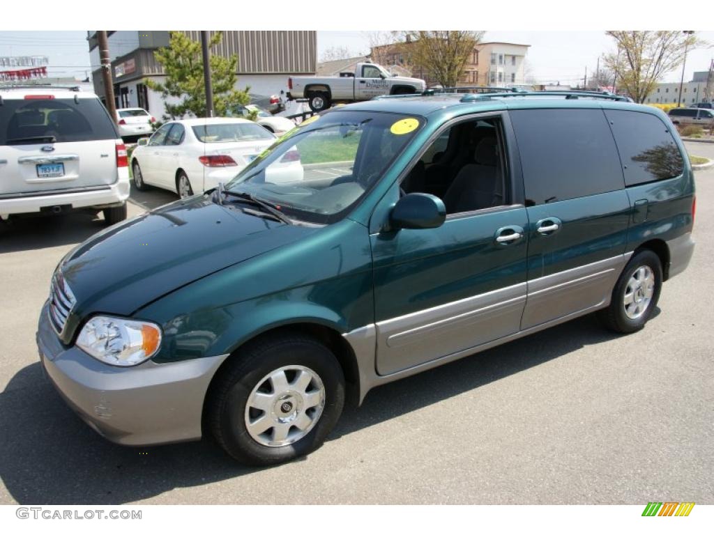 Dark Emerald Green Kia Sedona