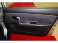 Brillant Silver - Versa 1.8 SL Hatchback Photo No. 18