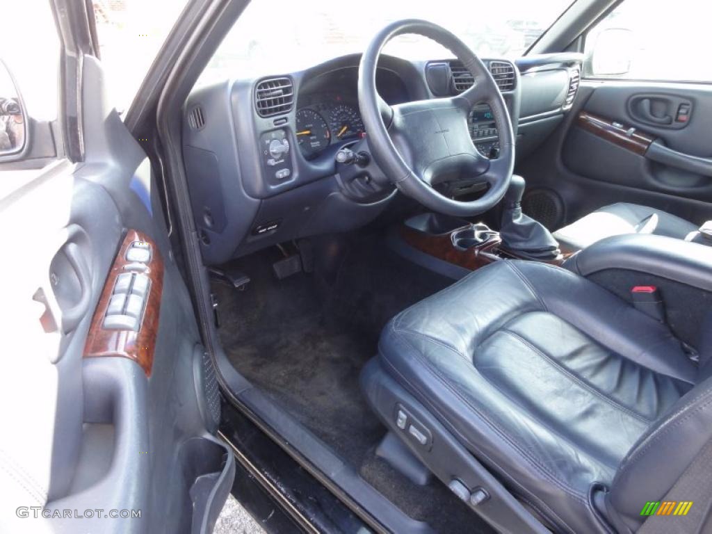 1998 Bravada AWD - Black / Graphite photo #13