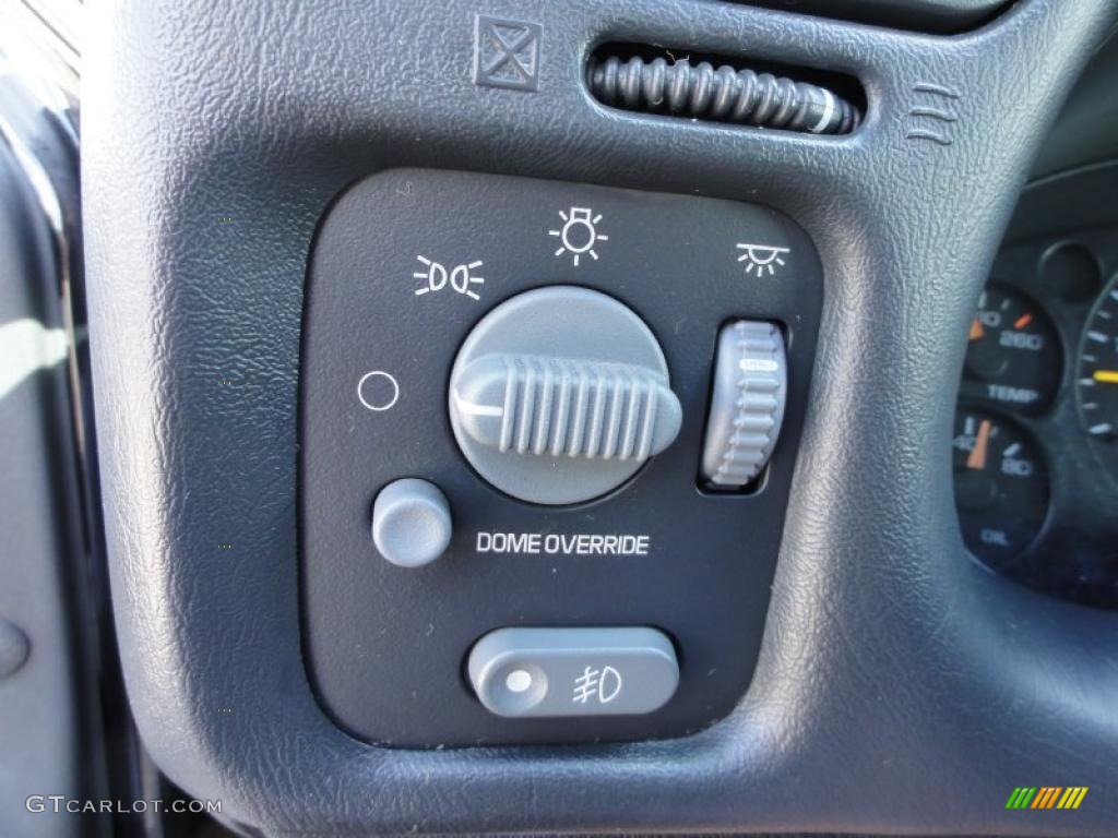 1998 Bravada AWD - Black / Graphite photo #48