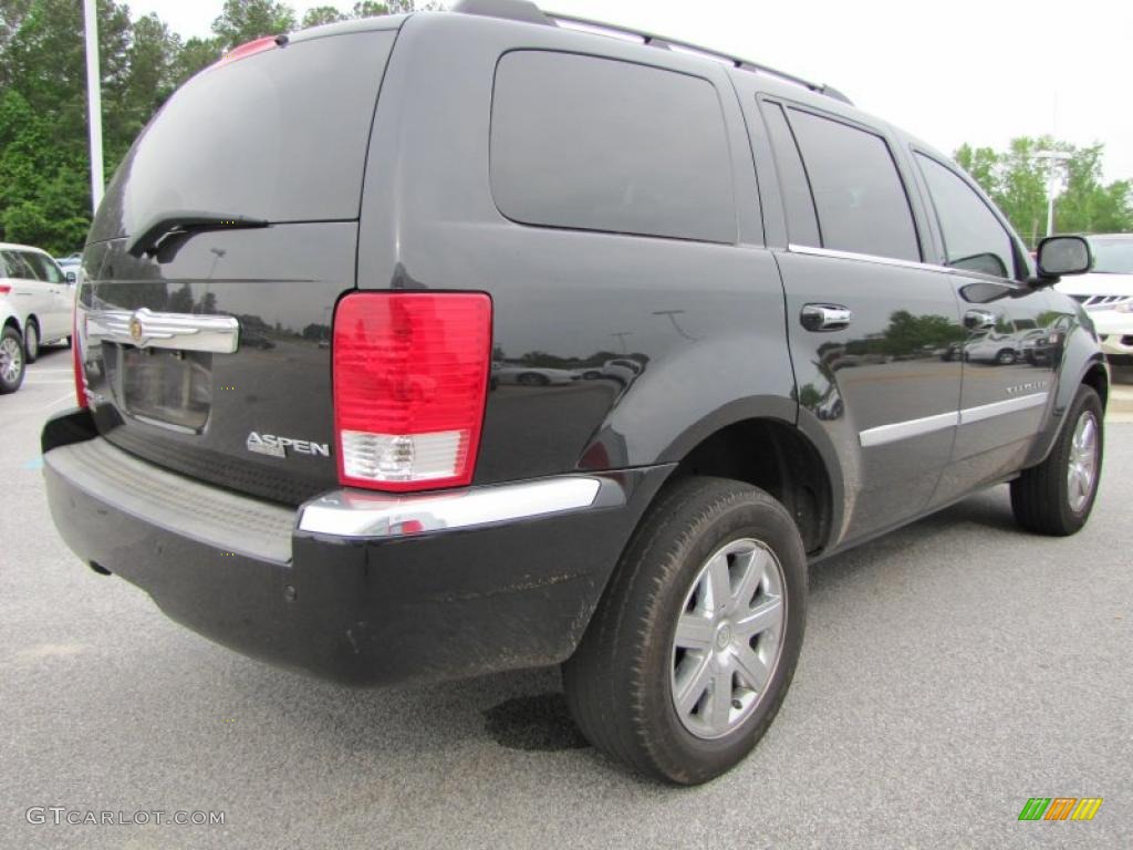 Brilliant Black Crystal Pearl 2009 Chrysler Aspen Limited Exterior Photo #48551831