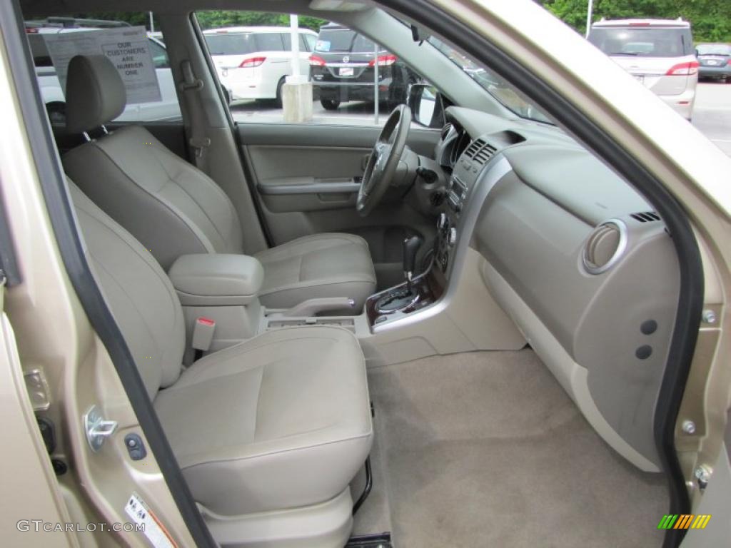 Beige Interior 2007 Suzuki Grand Vitara Luxury Photo #48553001