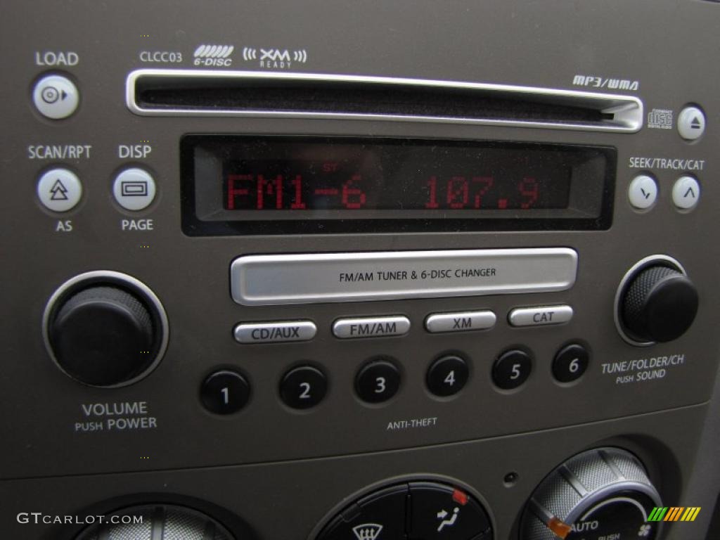 2007 Suzuki Grand Vitara Luxury Controls Photo #48553043