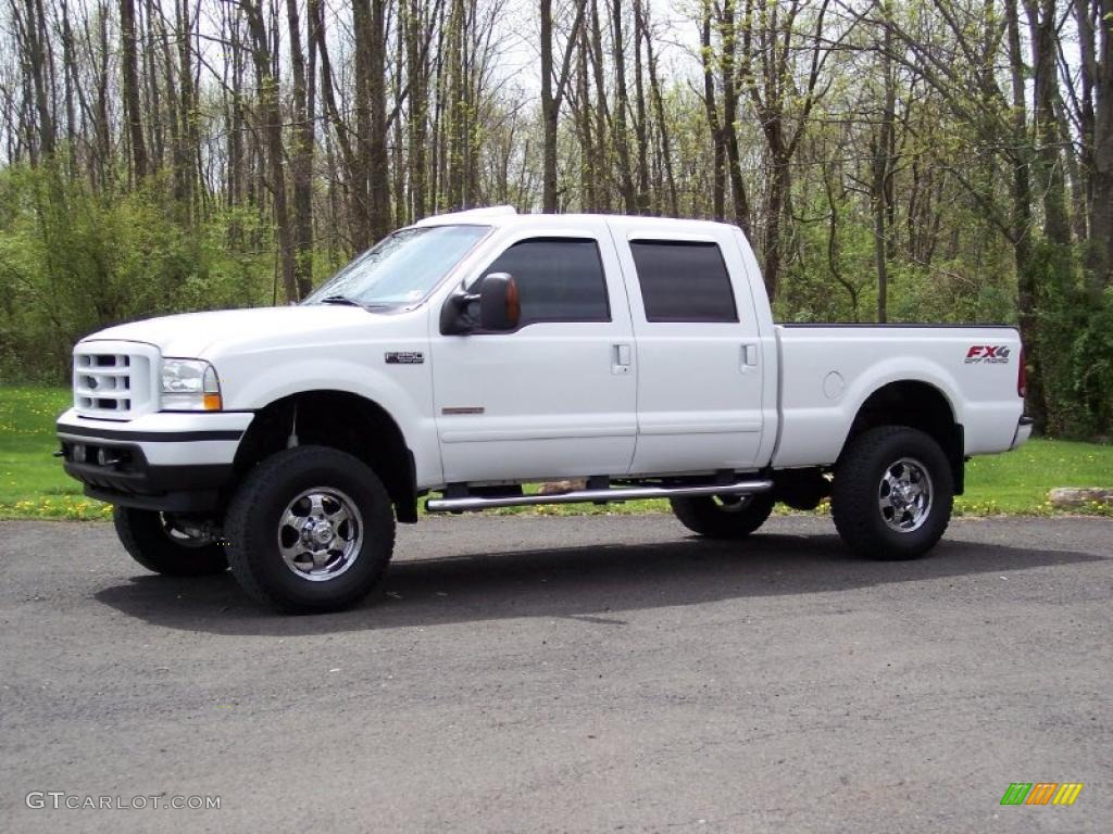 2003 F250 Super Duty FX4 Crew Cab 4x4 - Oxford White / Black photo #3