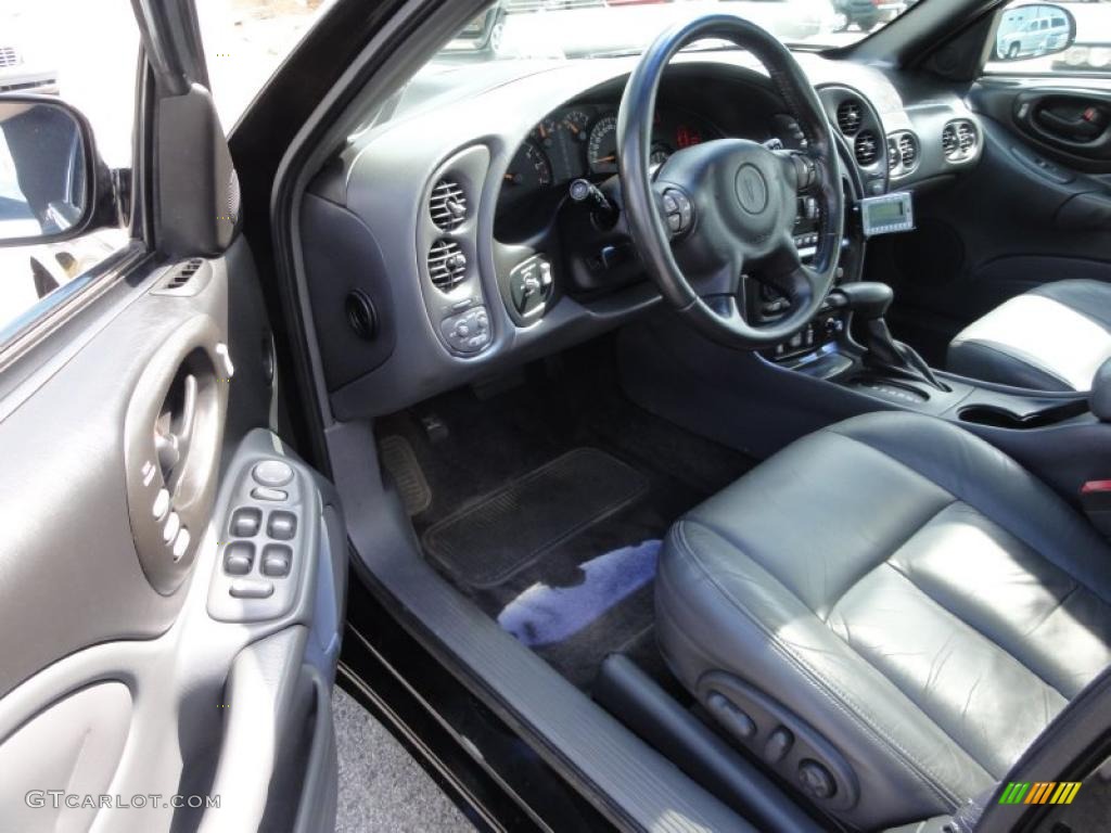 2003 Pontiac Bonneville SSEi interior Photo #48554237