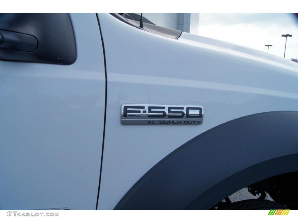 2006 Ford F550 Super Duty XL Regular Cab 4x4 Chassis Marks and Logos Photo #48556802