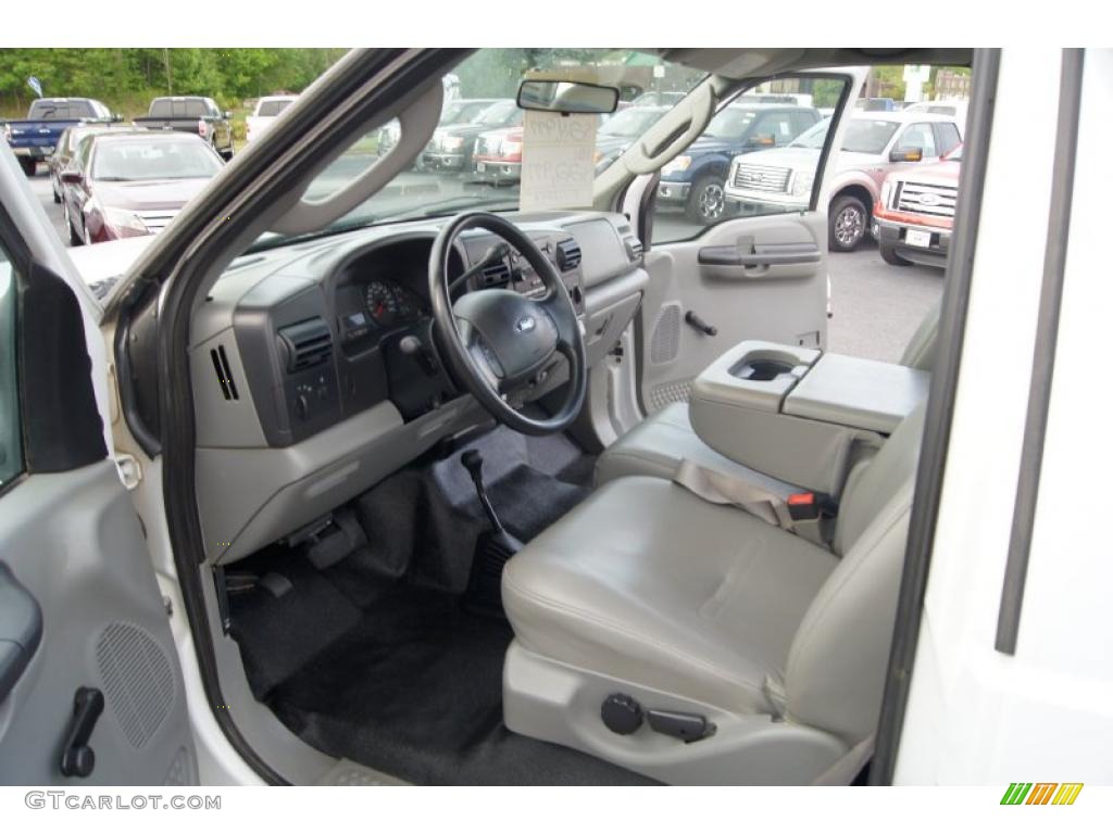 Medium Flint Interior 2006 Ford F550 Super Duty XL Regular Cab 4x4 Chassis Photo #48556835