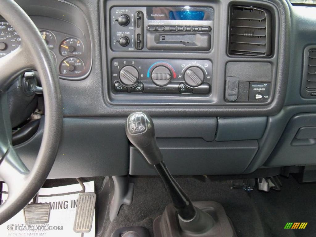 1999 Chevrolet Silverado 1500 Extended Cab 4x4 Controls Photo #48558903