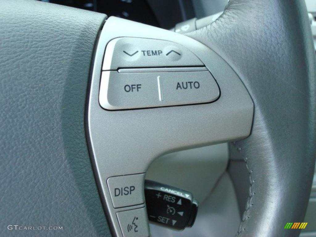 2010 Toyota Camry Hybrid Controls Photo #48562163