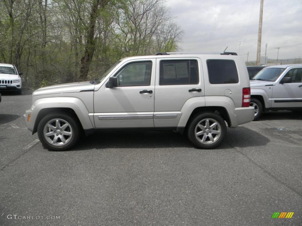 2008 Liberty Limited 4x4 - Light Graystone Pearl / Pastel Pebble Beige photo #1