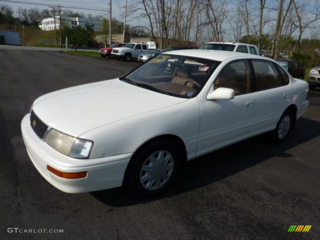 Super White 1995 Toyota Avalon XL Exterior Photo #48564530