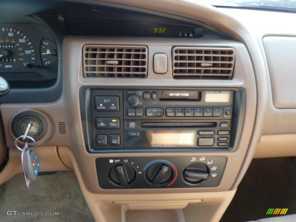 1995 Toyota Avalon XL Controls Photo #48564623