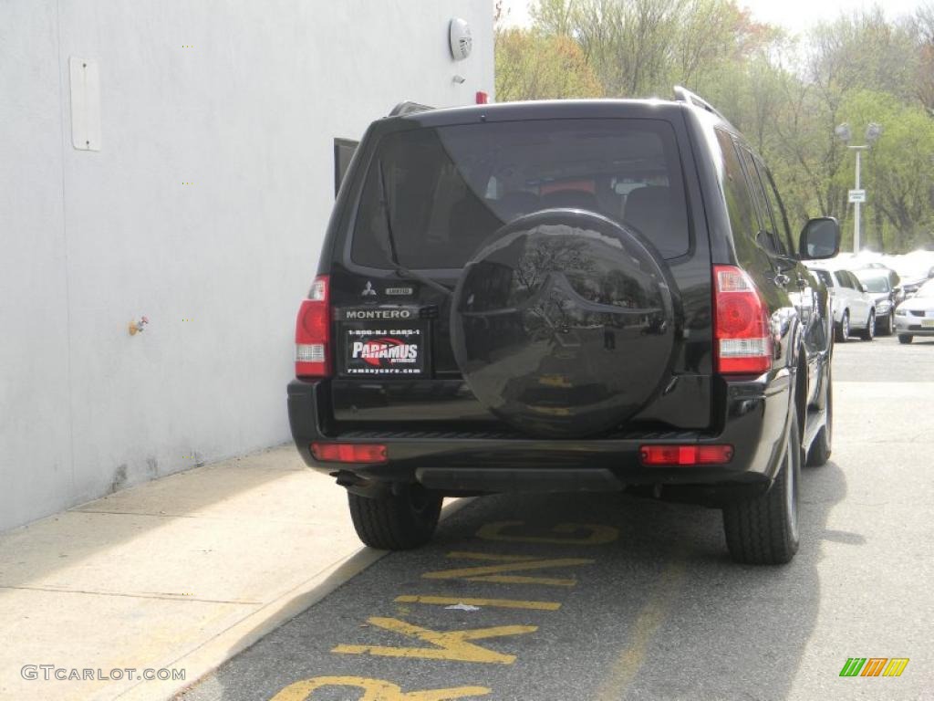 2004 Montero Limited 4x4 - Solano Black Pearl / Charcoal photo #8
