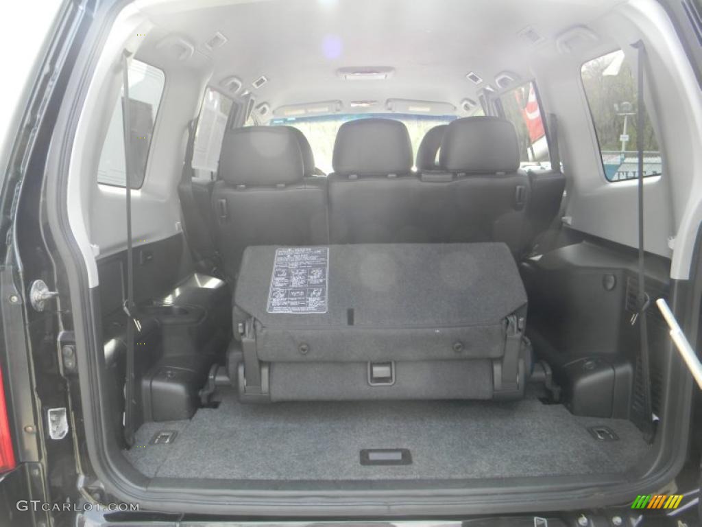 2004 Montero Limited 4x4 - Solano Black Pearl / Charcoal photo #11