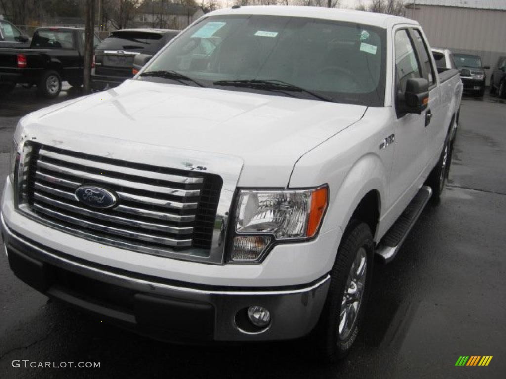 2011 F150 XLT SuperCab - Oxford White / Steel Gray photo #1