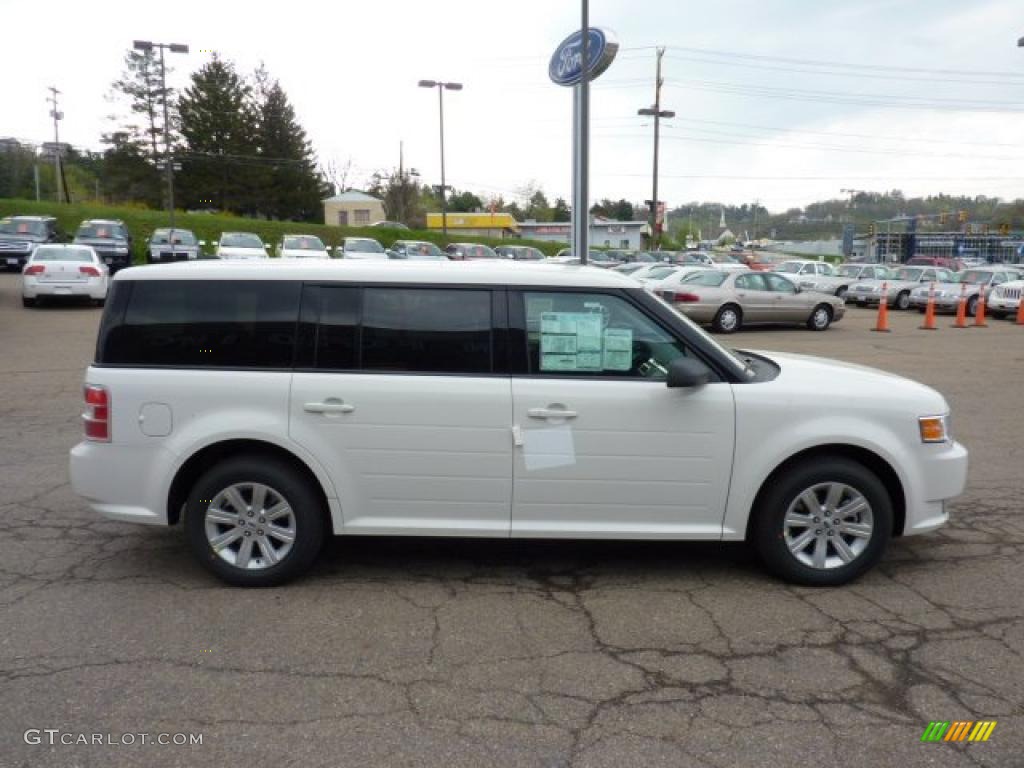White Suede 2011 Ford Flex SE Exterior Photo #48567835