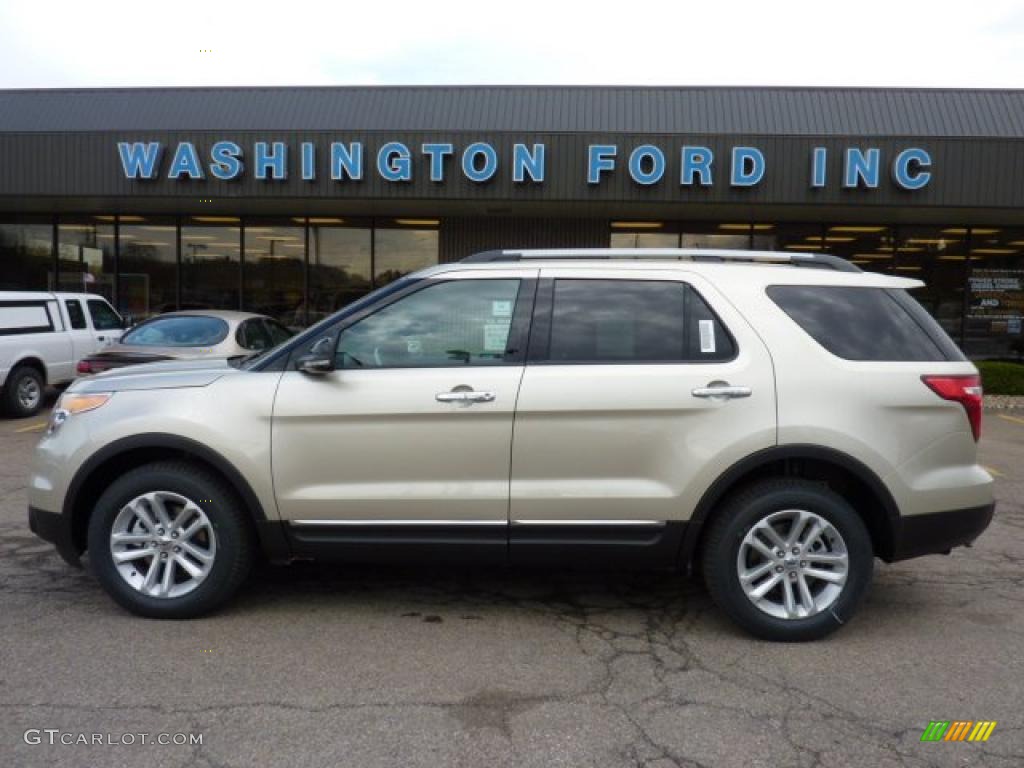 Gold Leaf Metallic Ford Explorer