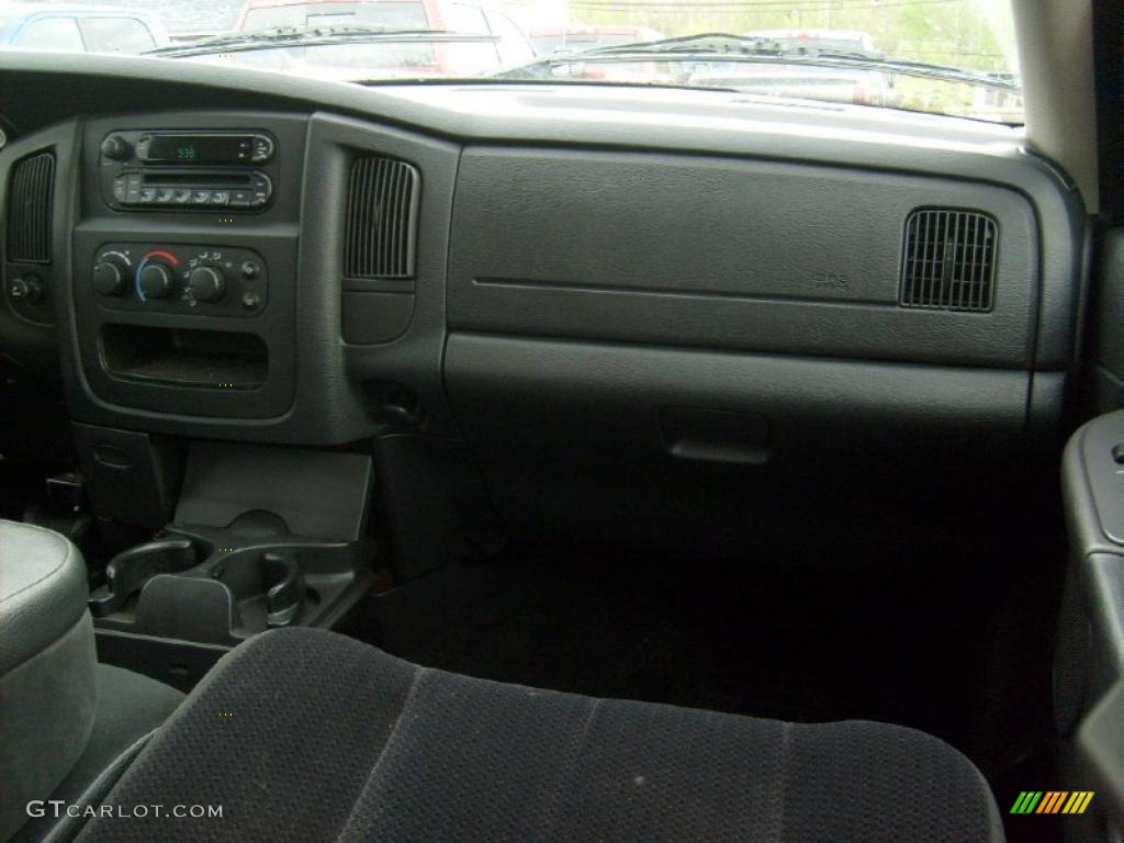 2005 Ram 3500 SLT Quad Cab 4x4 Dually - Flame Red / Dark Slate Gray photo #18