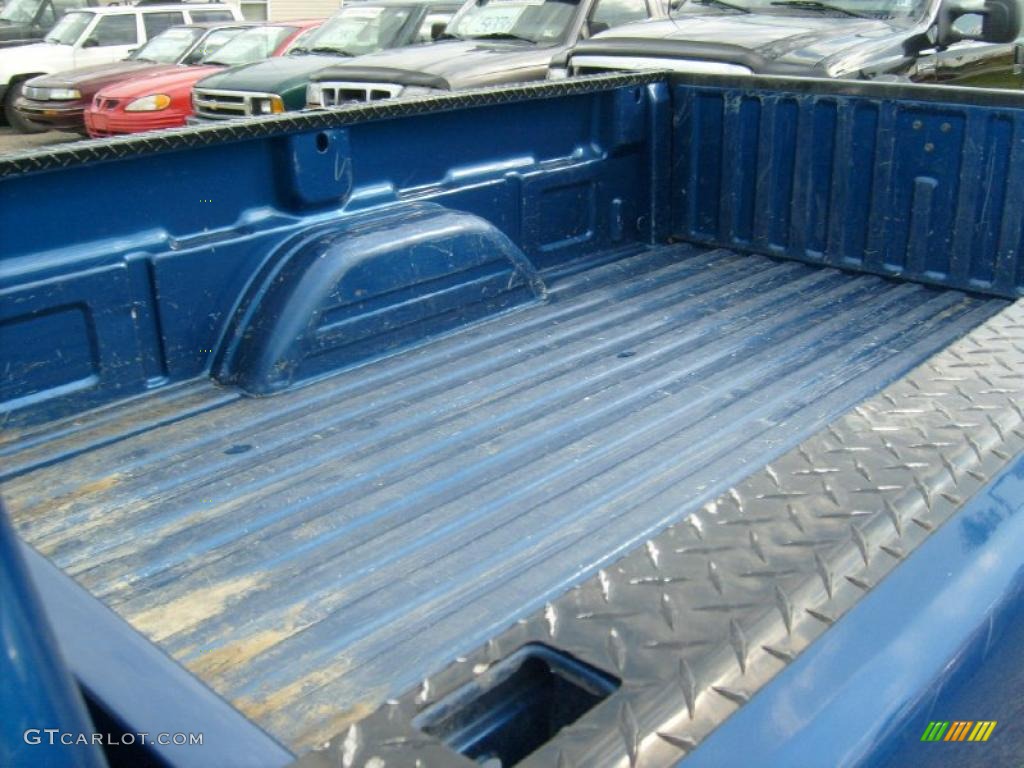 2004 Silverado 1500 Regular Cab 4x4 - Arrival Blue Metallic / Dark Charcoal photo #13