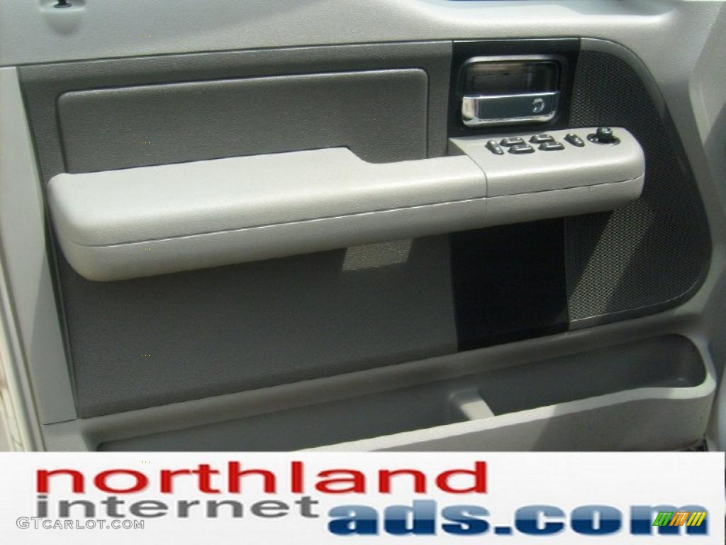 2006 F150 XLT SuperCab 4x4 - Silver Metallic / Medium Flint photo #11