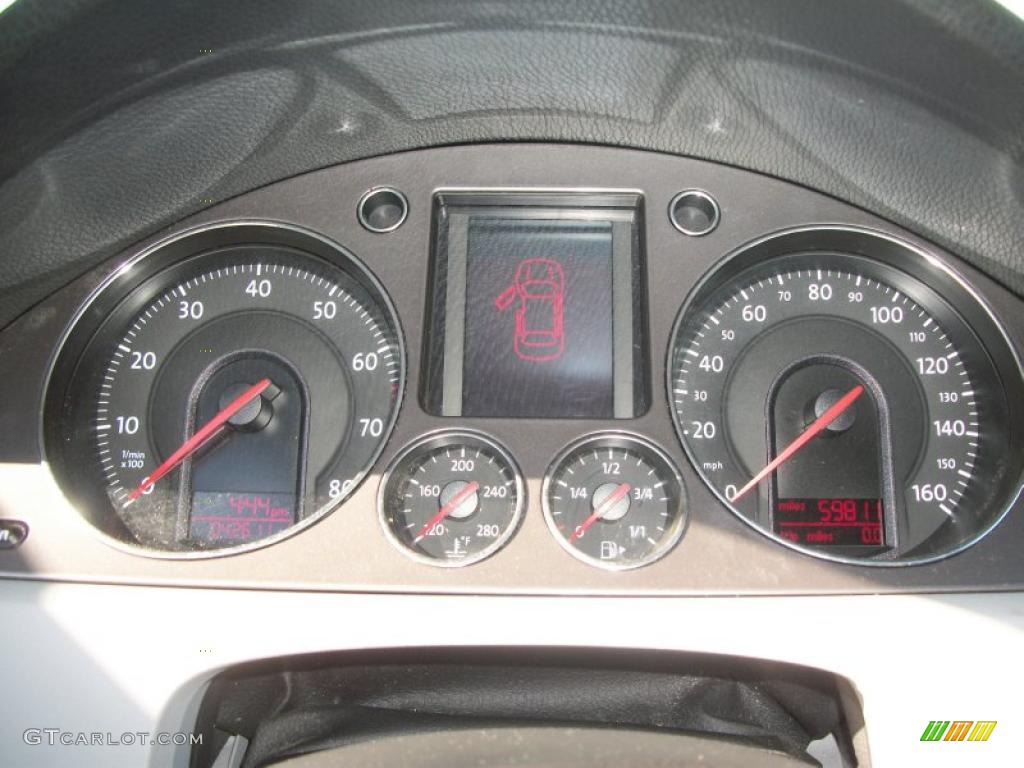 2008 Volkswagen Passat Turbo Sedan Gauges Photo #48570185