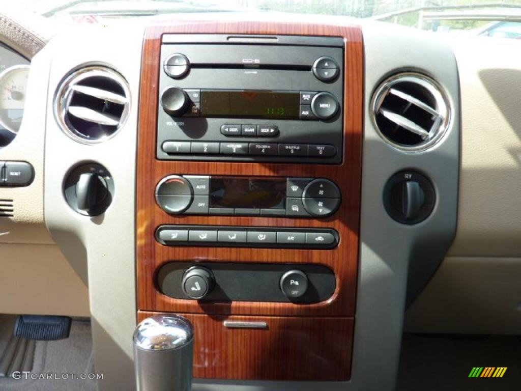 2005 F150 Lariat SuperCab 4x4 - Oxford White / Tan photo #17