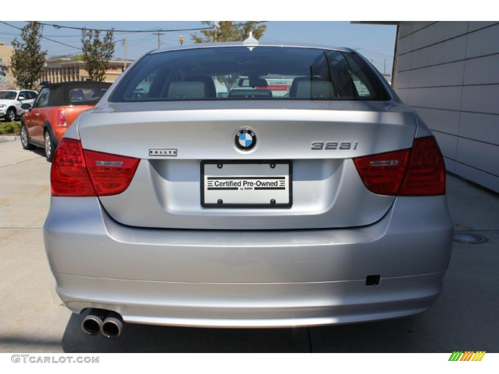 2010 3 Series 328i xDrive Sedan - Titanium Silver Metallic / Black photo #4