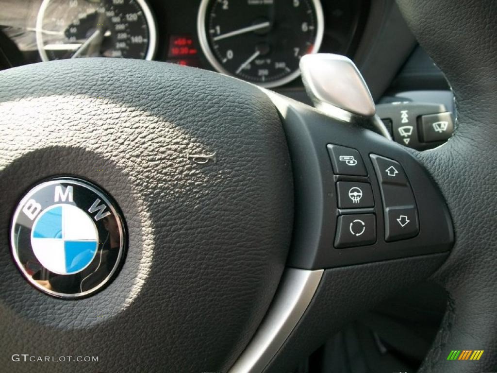 2010 BMW X6 xDrive50i Controls Photo #48573383