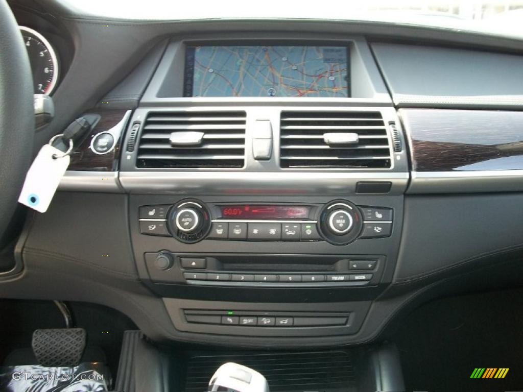 2010 BMW X6 xDrive50i Controls Photo #48573395