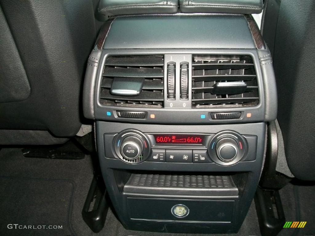 2010 BMW X6 xDrive50i Controls Photo #48573452