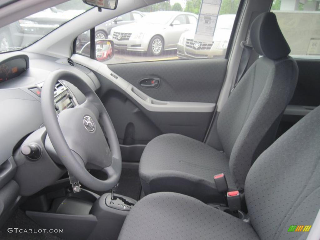 Dark Charcoal Interior 2011 Toyota Yaris 5 Door Liftback Photo #48573788