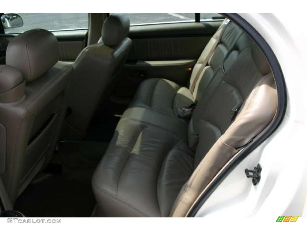 Taupe Interior 2001 Buick Park Avenue Ultra Photo #48574307