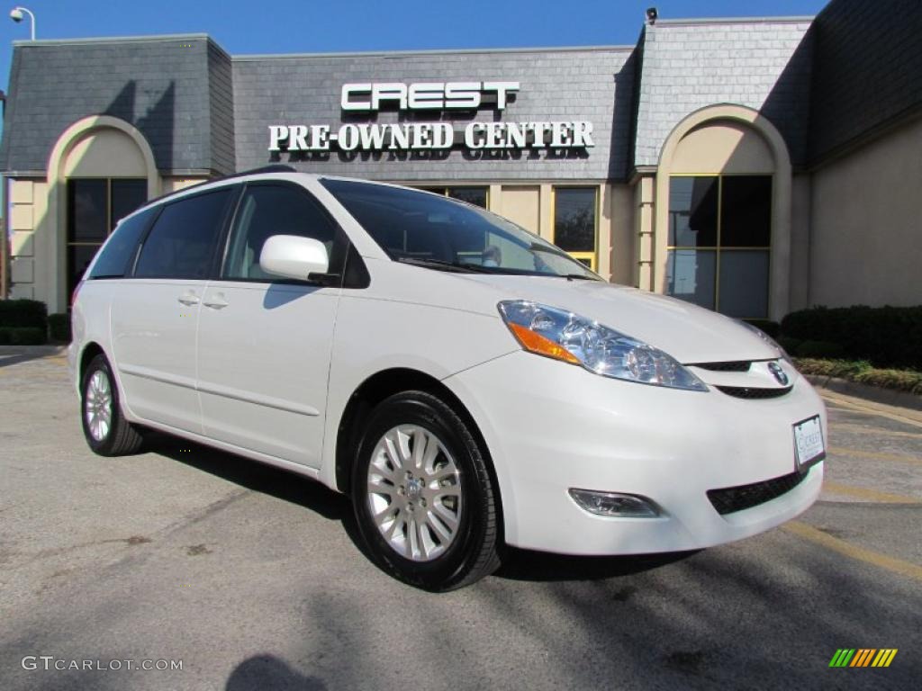 Arctic Frost Pearl White Toyota Sienna