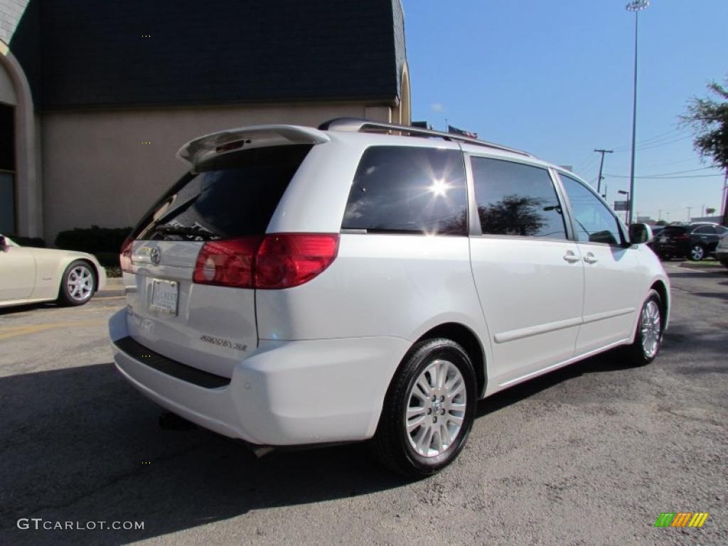 2007 Sienna XLE - Arctic Frost Pearl White / Taupe photo #6