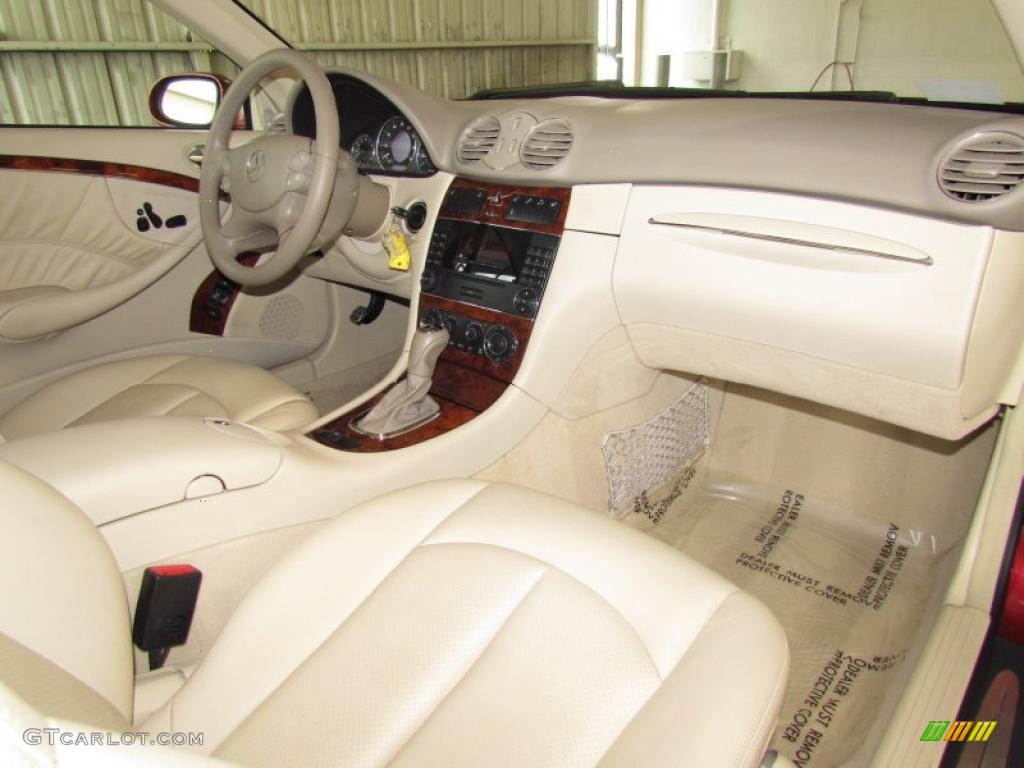 2005 Mercedes-Benz CLK 320 Cabriolet interior Photo #48582745
