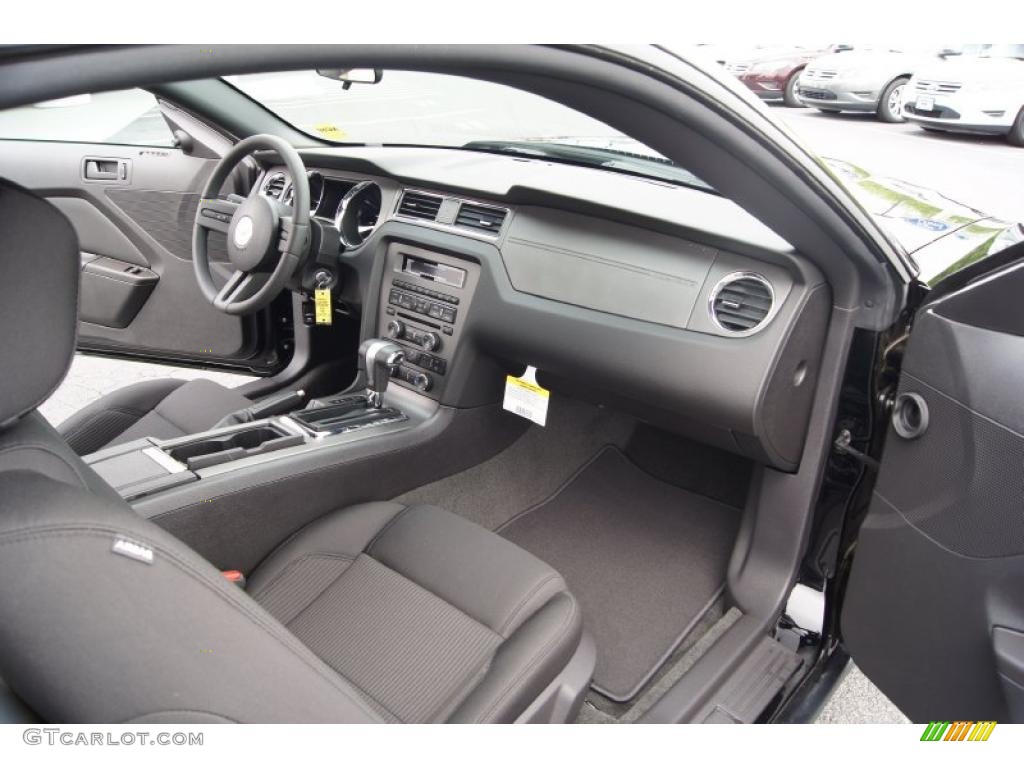 2012 Ford Mustang V6 Coupe Charcoal Black Dashboard Photo #48583303