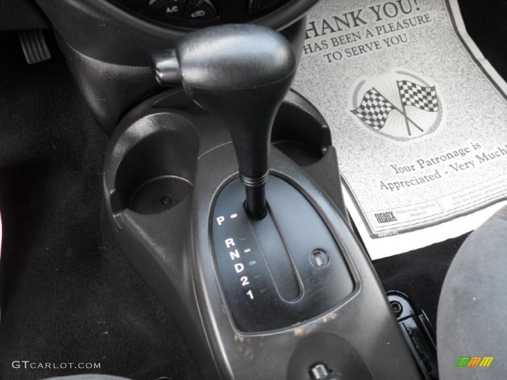 2001 Focus LX Sedan - Twilight Blue Metallic / Dark Charcoal Black photo #11