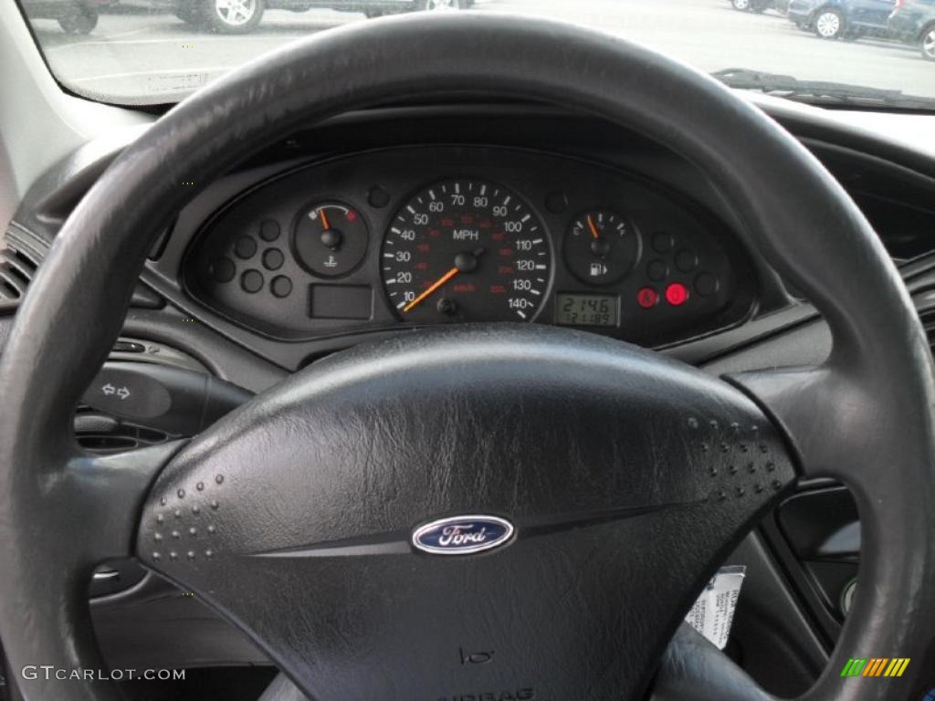 2001 Focus LX Sedan - Twilight Blue Metallic / Dark Charcoal Black photo #13