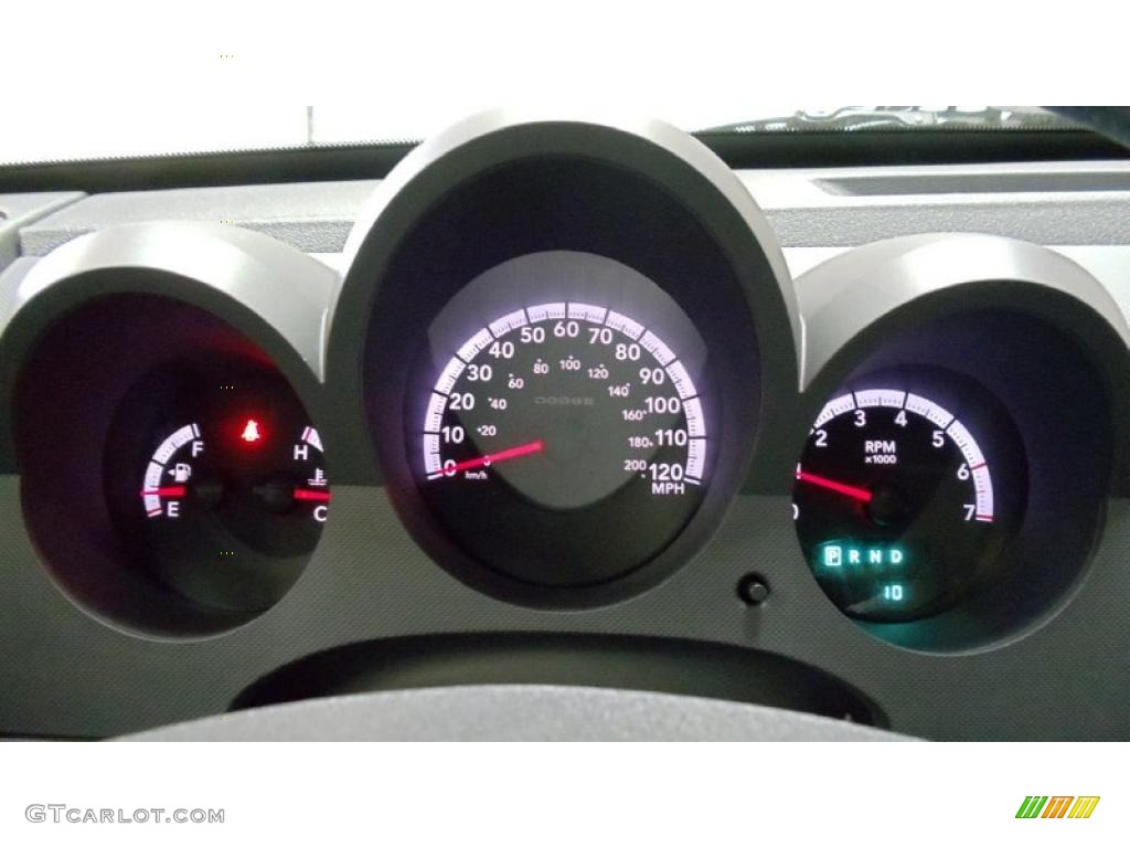 2011 Dodge Nitro Heat 4.0 4x4 Gauges Photo #48584914