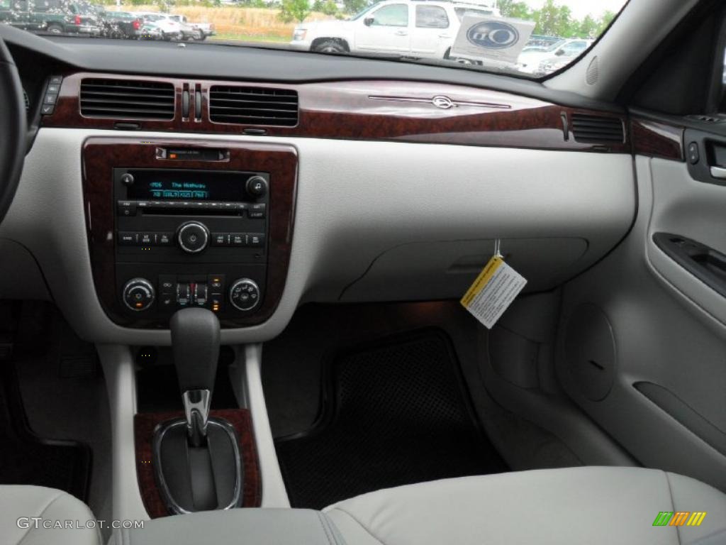 2011 Impala LT - Cyber Gray Metallic / Gray photo #17