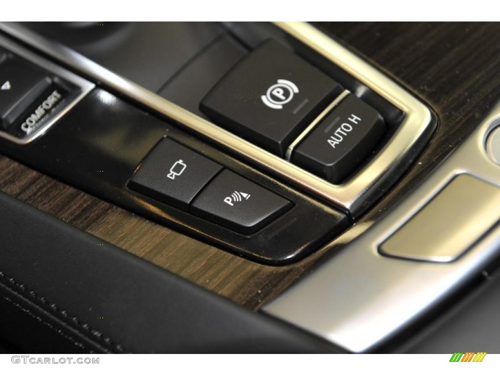 2012 BMW 7 Series 750Li Sedan Controls Photo #48586357