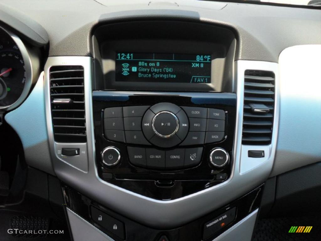 2011 Chevrolet Cruze ECO Controls Photo #48586582
